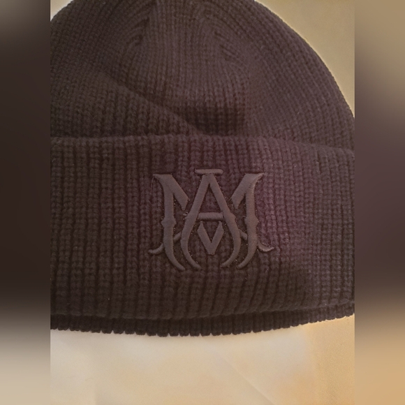 AMIRI Black Knit Beanie - Picture 1 of 3